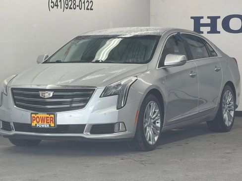 Used 2018 Cadillac XTS Luxury image 7