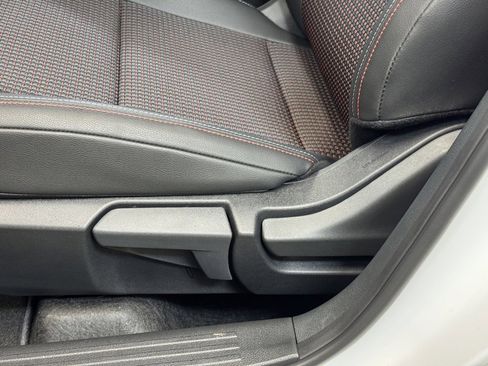 New 2026 Nissan Kicks SR image 10