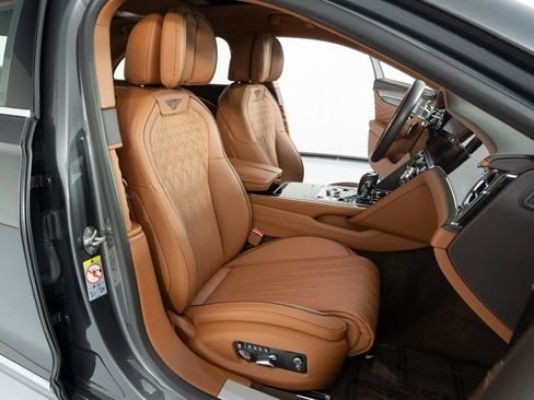 Used 2021 Bentley Flying Spur W12 AWD/4WD image 43