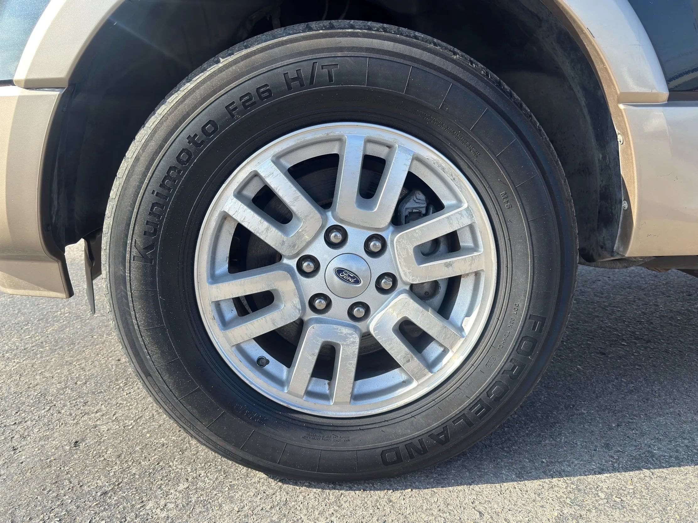 Used 2013 Ford Expedition 2WD image 15