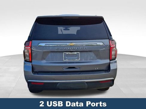 Used 2021 Chevrolet Suburban LT image 6