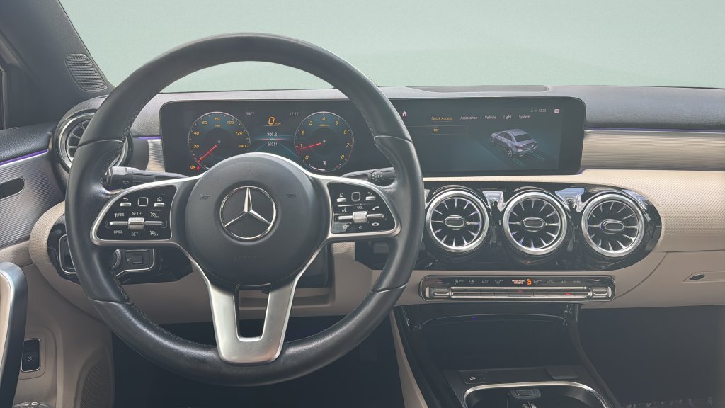 Used 2022 Mercedes-Benz A 220 image 13