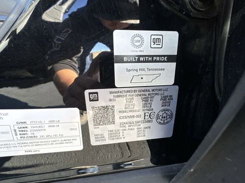 Certified 2023 GMC Acadia SLT image 34