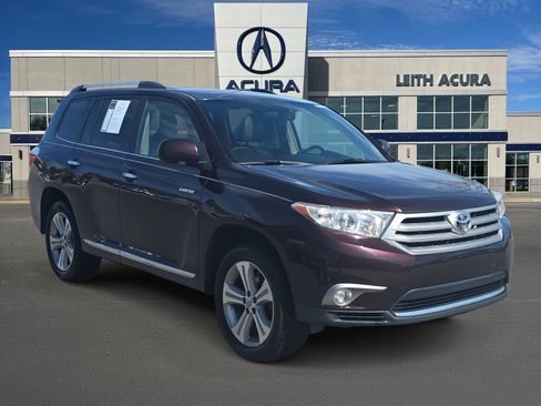 Used 2013 Toyota Highlander Limited image 1