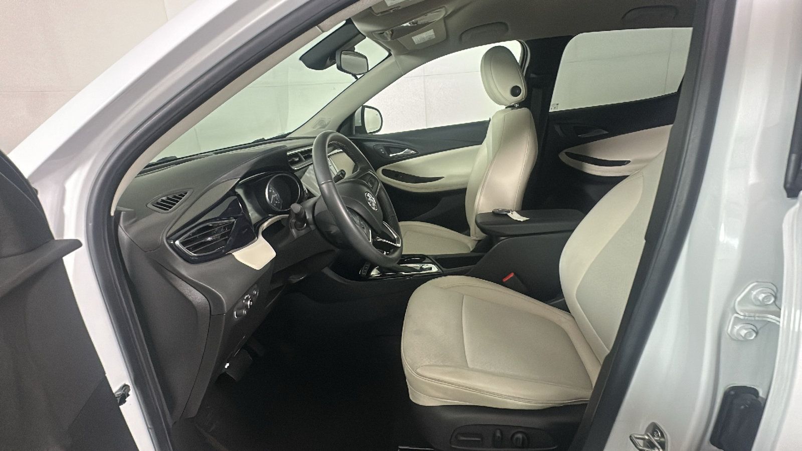 Used 2023 Buick Encore GX Select w/ Safety Package II AWD/4WD image 14