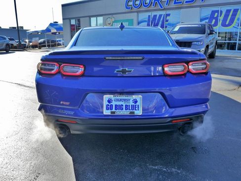 Used 2021 Chevrolet Camaro LT w/ RS Package image 6