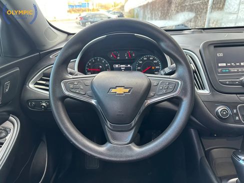 Used 2014 Chevrolet Impala LT w/ Convenience Package image 20