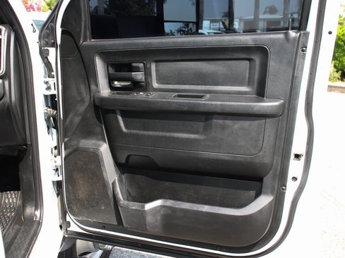 Used 2021 RAM 5500 Tradesman w/ Chrome Appearance Group image 38