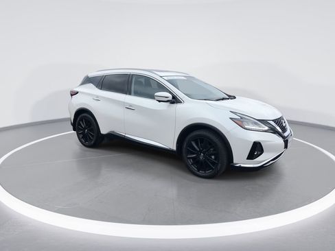 Used 2021 Nissan Murano Platinum w/ Cargo Package image 2