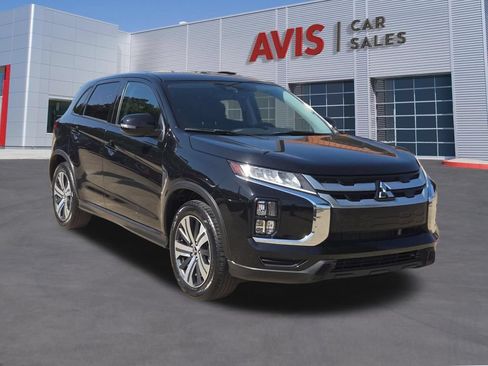 Used 2025 Mitsubishi Outlander Sport SE AWD/4WD image 9