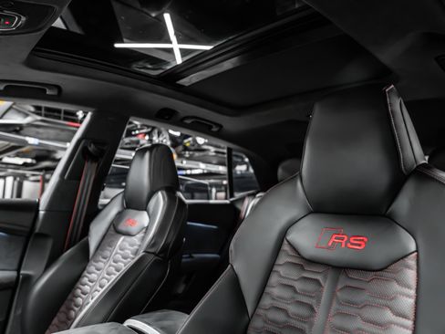 Used 2025 Audi RS Q8 performance image 17