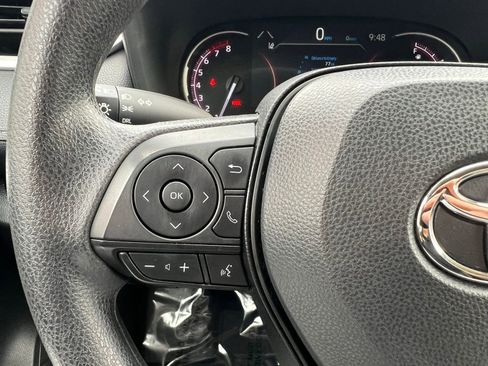 Used 2024 Toyota RAV4 LE image 31