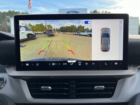 New 2026 Ford Explorer Active w/ Active Comfort Package image 22