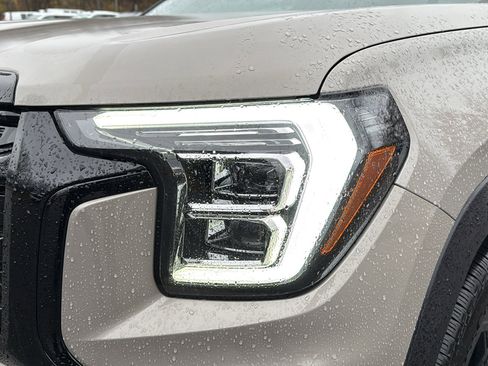 New 2026 GMC Terrain Elevation w/ Elevation Premium Package image 4