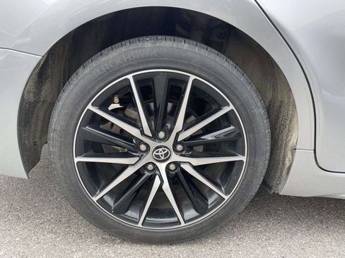 Used 2020 Toyota Camry SE image 5