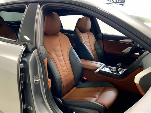 Used 2025 BMW ALPINA B8 xDrive Gran Coupe image 8