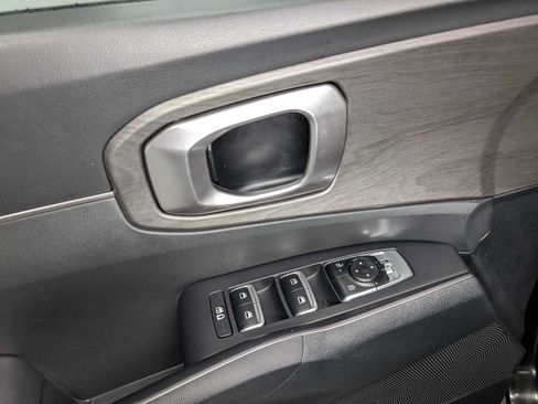 Certified 2025 Kia Sorento X-Line EX AWD/4WD image 42