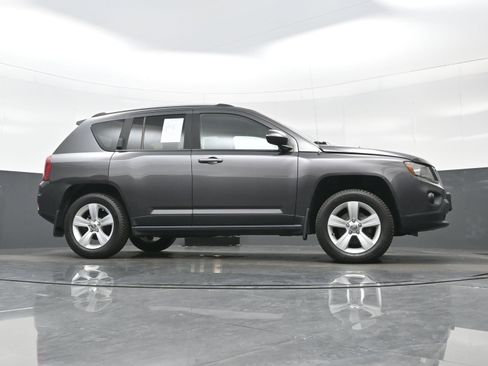 Used 2016 Jeep Compass Sport w/ Power Value Group AWD/4WD image 28