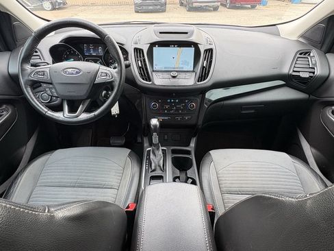 Used 2018 Ford Escape SE w/ SE Sport Appearance Package FWD image 25