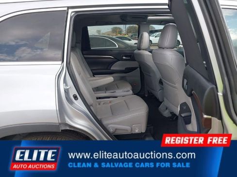 Used 2016 Toyota Highlander Limited image 15