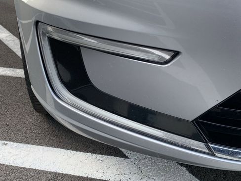 Used 2015 Volkswagen e-Golf Limited Edition image 10