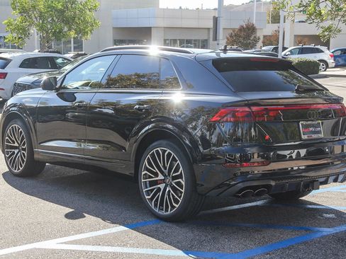 New 2026 Audi SQ8 Prestige image 6