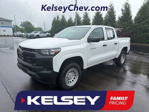 Used 2023 Chevrolet Colorado W/T AWD/4WD image 1