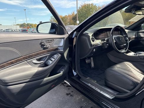 Used 2016 Mercedes-Benz S 550 Sedan image 10
