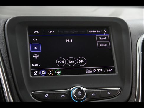 Used 2023 Chevrolet Equinox LT AWD/4WD image 10