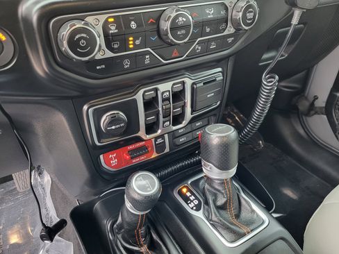 Used 2021 Jeep Gladiator Mojave image 11