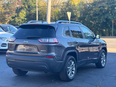 Used 2019 Jeep Cherokee Latitude Plus image 4