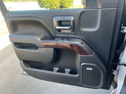 Used 2015 GMC Sierra 1500 SLT w/ SLT Crew Cab Value Package image 36