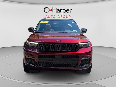 Used 2025 Jeep Grand Cherokee L Summit w/ Obsidian Package AWD/4WD image 8