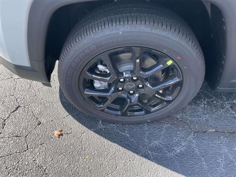 New 2026 Jeep Compass Altitude image 38