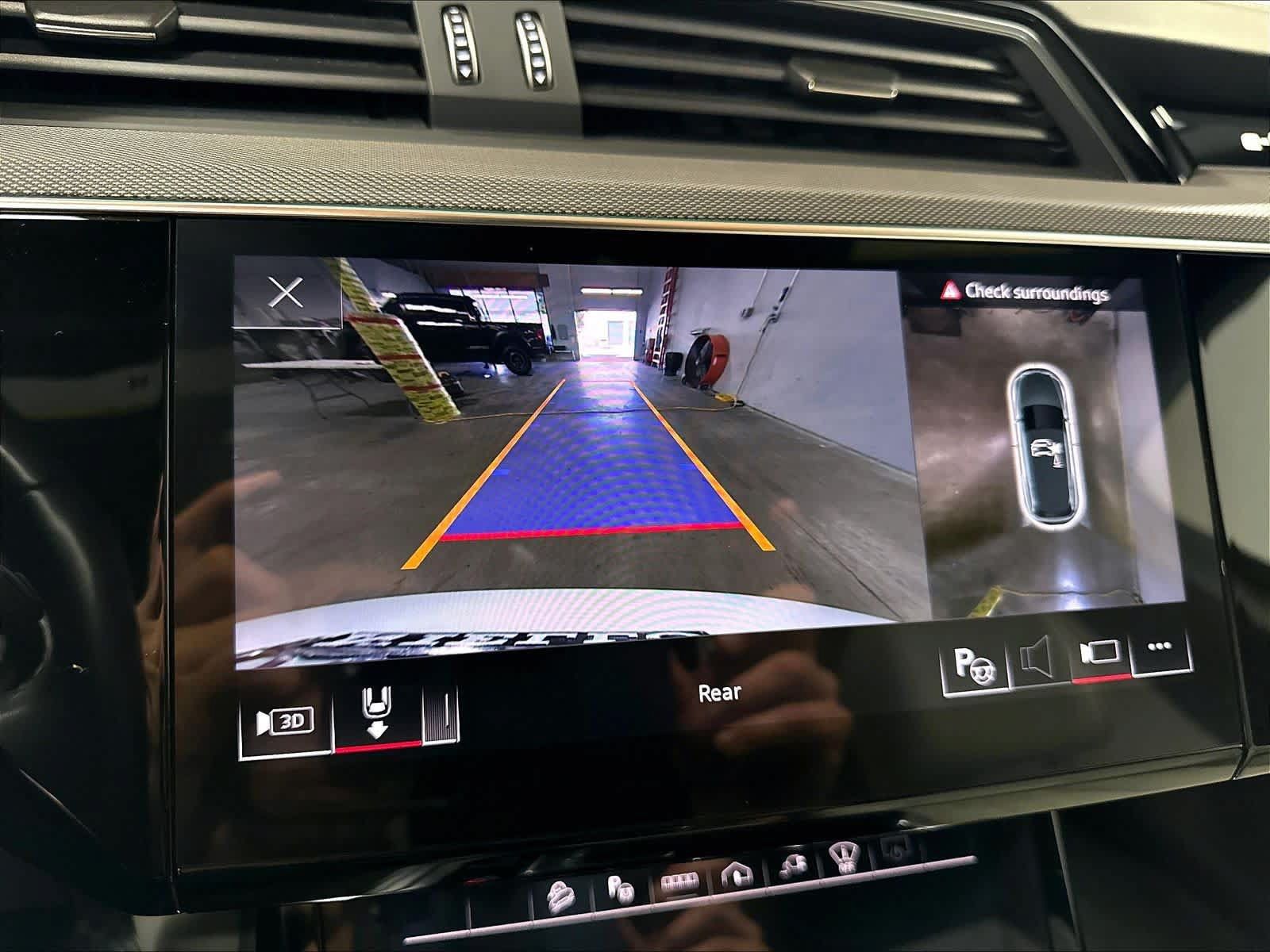 Certified 2024 Audi Q8 e-tron Premium Plus AWD/4WD image 23