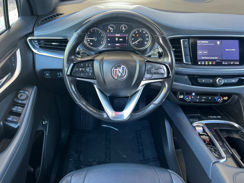 Used 2022 Buick Enclave Essence image 15