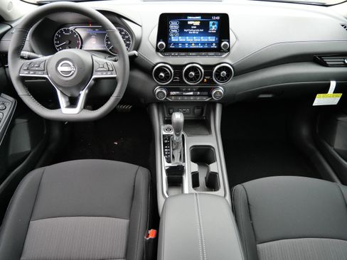 New 2025 Nissan Sentra SV w/ All-Weather Package image 7