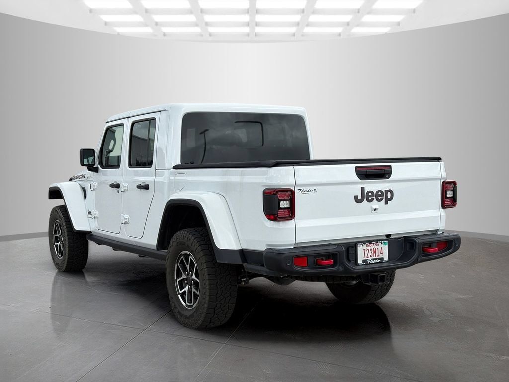 Used 2025 Jeep Gladiator Rubicon AWD/4WD image 6