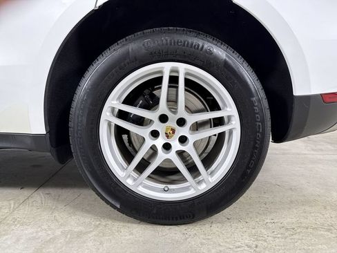 Used 2017 Porsche Macan AWD/4WD image 14