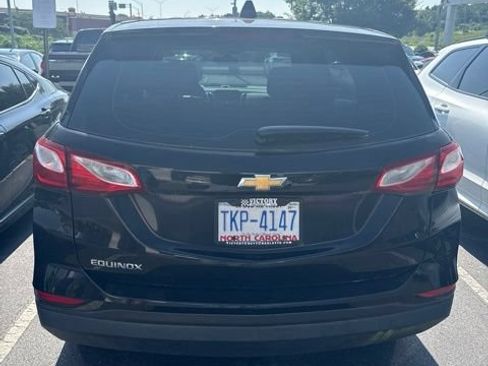 Used 2019 Chevrolet Equinox LS FWD image 3