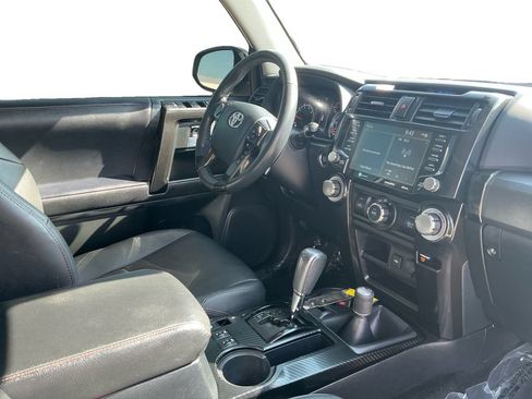 Used 2021 Toyota 4Runner Venture w/ Moonroof Package AWD/4WD image 16