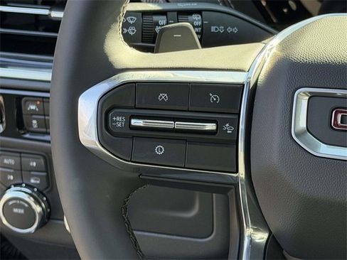 New 2026 GMC Yukon Elevation image 12