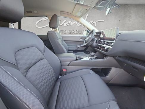 New 2026 Nissan Pathfinder SV image 24