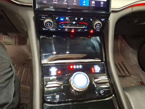 Used 2021 Jeep Grand Cherokee L Overland w/ Luxury Tech Group IV AWD/4WD image 29