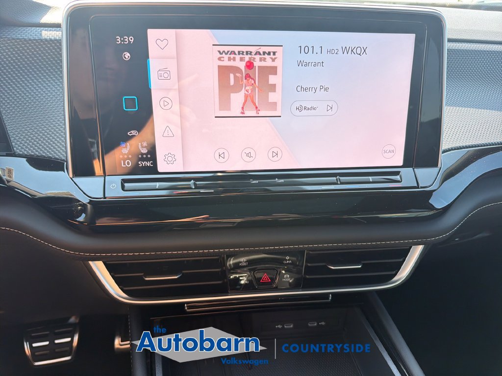 New 2026 Volkswagen Atlas Cross Sport SEL Premium R-Line AWD/4WD image 14