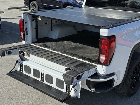 Used 2023 GMC Sierra 1500 Elevation image 16
