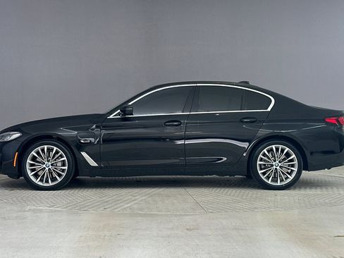 Certified 2023 BMW 530e image 2