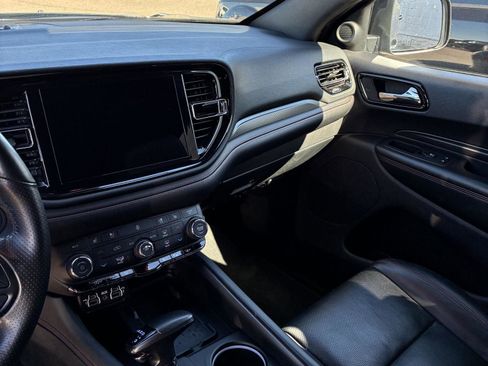 Used 2025 Dodge Durango GT AWD/4WD image 9