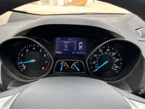 Used 2015 Ford Escape SE image 25