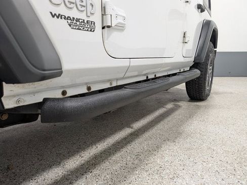 Used 2019 Jeep Wrangler Unlimited Sport S image 9